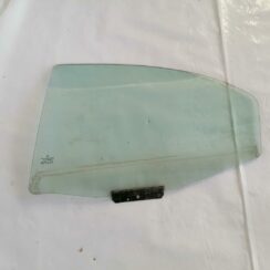 Aizmugurējo kreiso durvju stikls priekš CHRYSLER SEBRING 2006