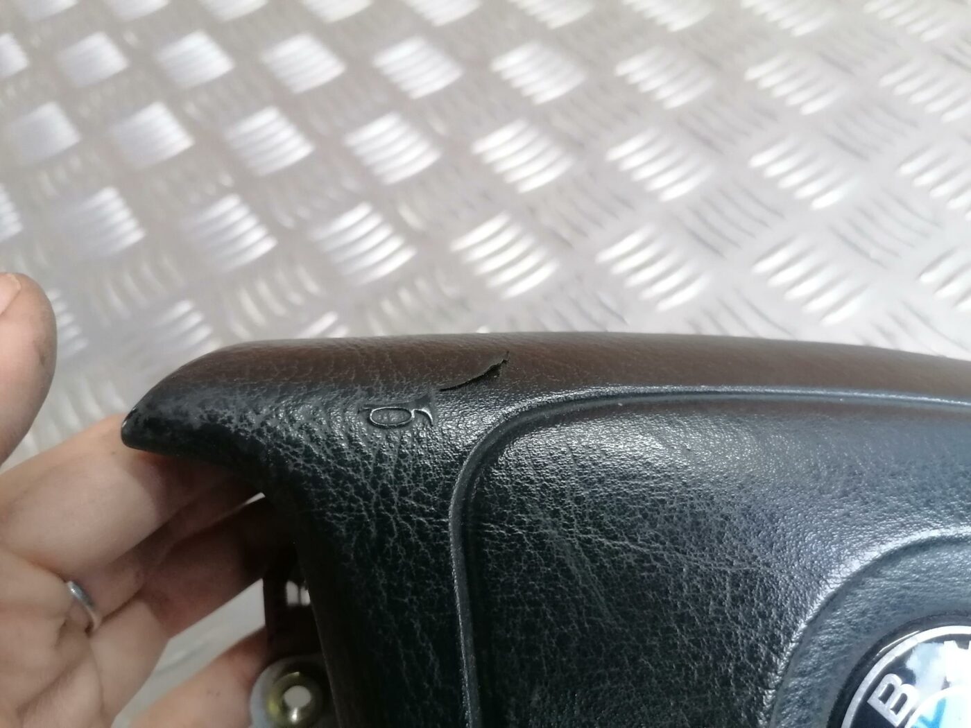 Stūres drošības spilvens priekš BMW 530D E39 2001 TOURING 2 Stūres drošības spilvens priekš BMW 530D E39 2001 TOURING