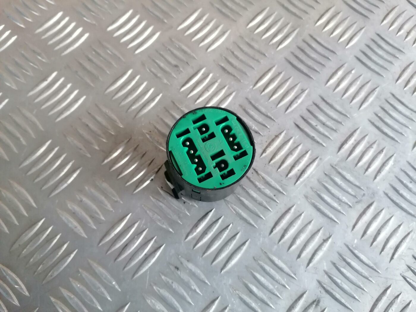 Skaņas signāls priekš BMW 530D E39 2001 TOURING