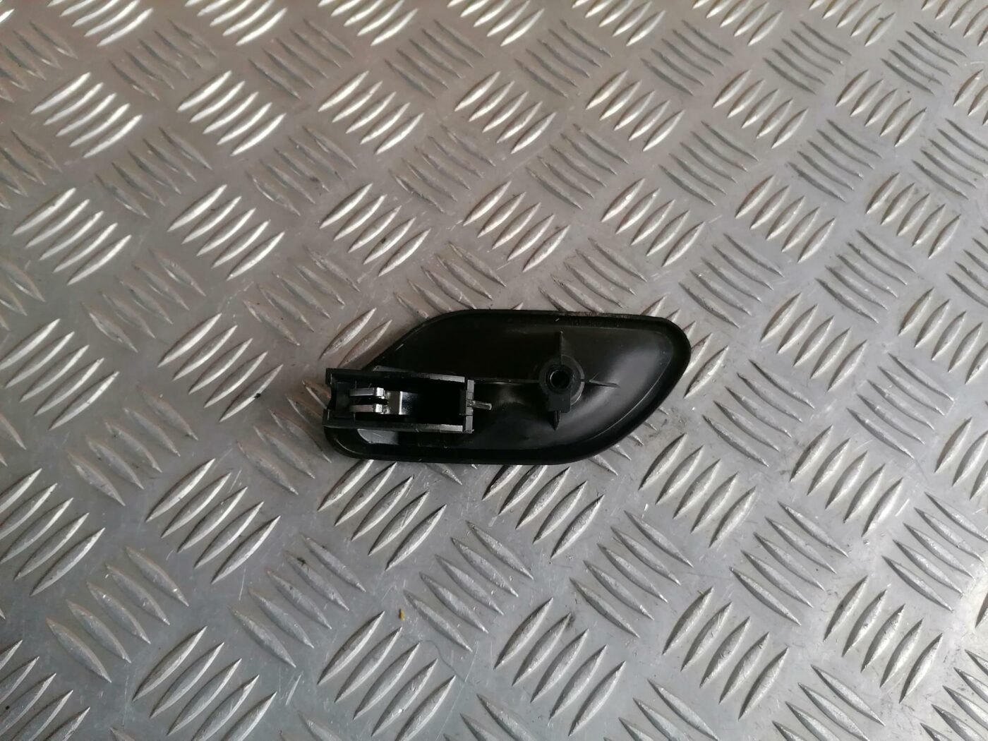 Salona durvju rokturis, aizmugures labais priekš BMW 530D E39 2001 TOURING