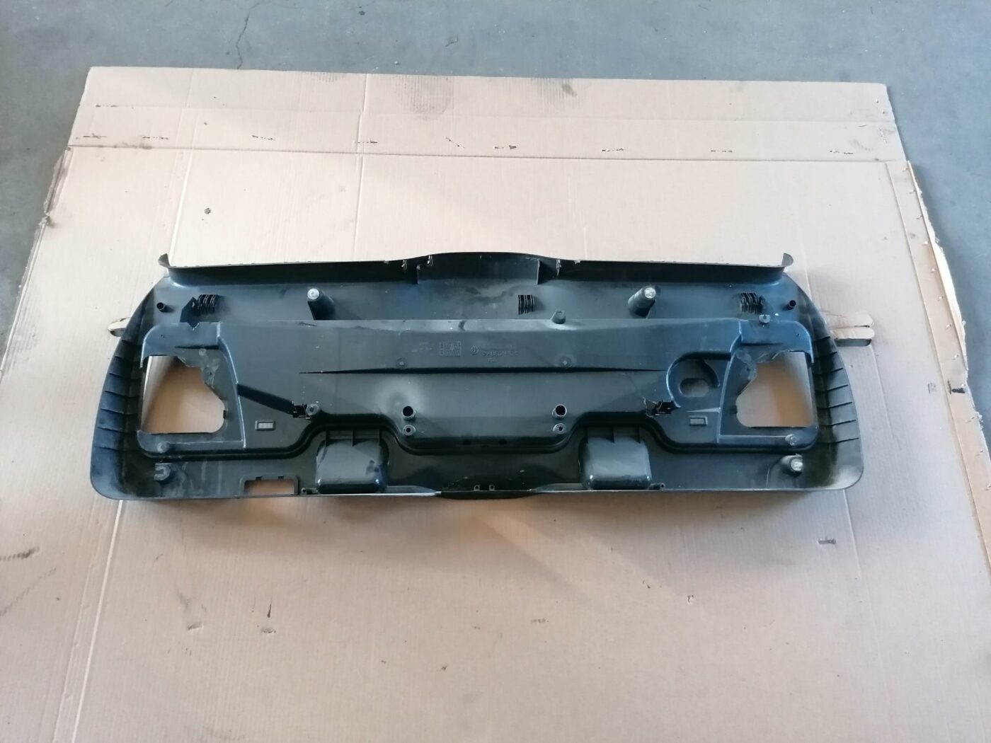 Bagāžnieka vāka liela apdare priekš BMW 530D E39 2001 TOURING 2 Bagāžnieka vāka liela apdare priekš BMW 530D E39 2001 TOURING