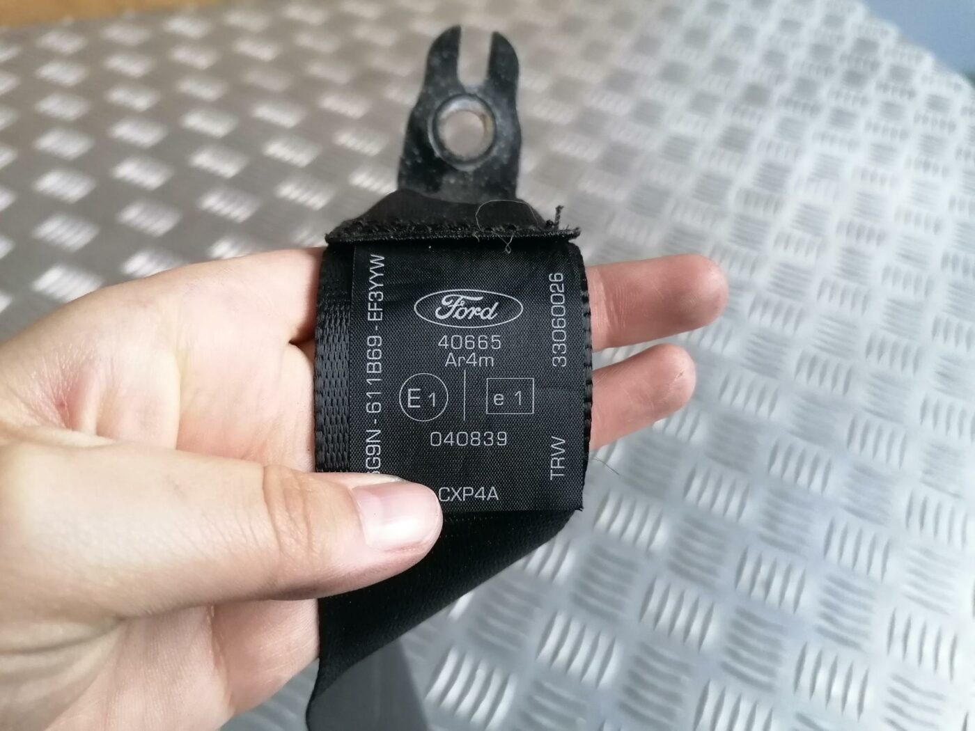 Aizmugurējā labā drošības josta priekš FORD MONDEO 2007 2 Aizmugurējā labā drošības josta priekš FORD MONDEO 2007