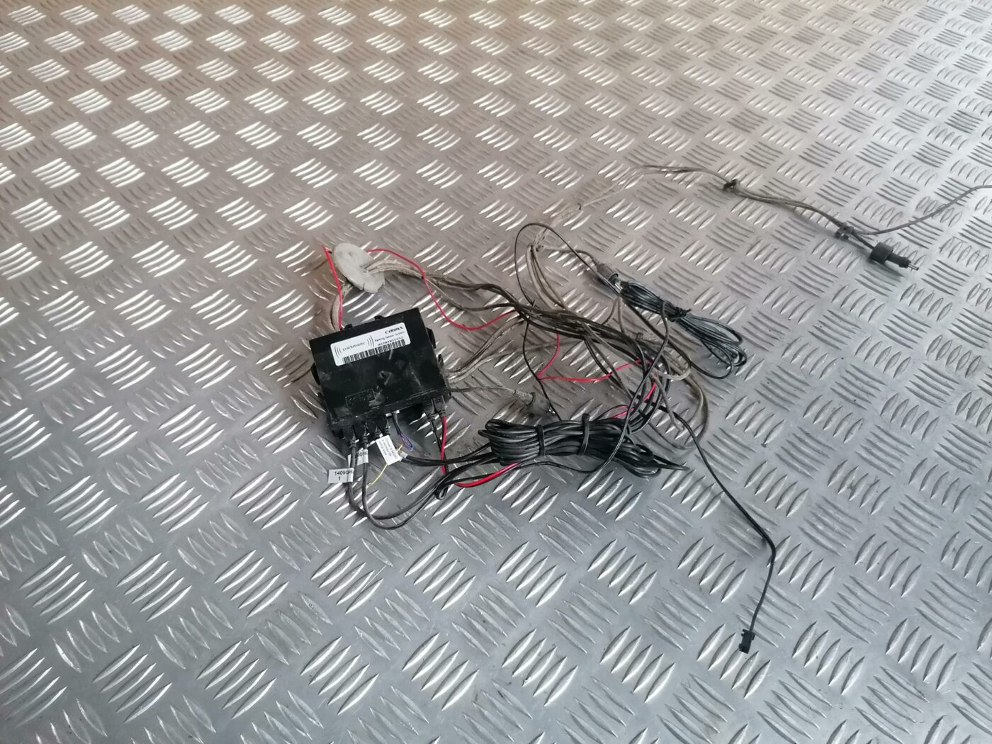 Parkošanās devēju vadības bloks priekš FORD MONDEO 2007