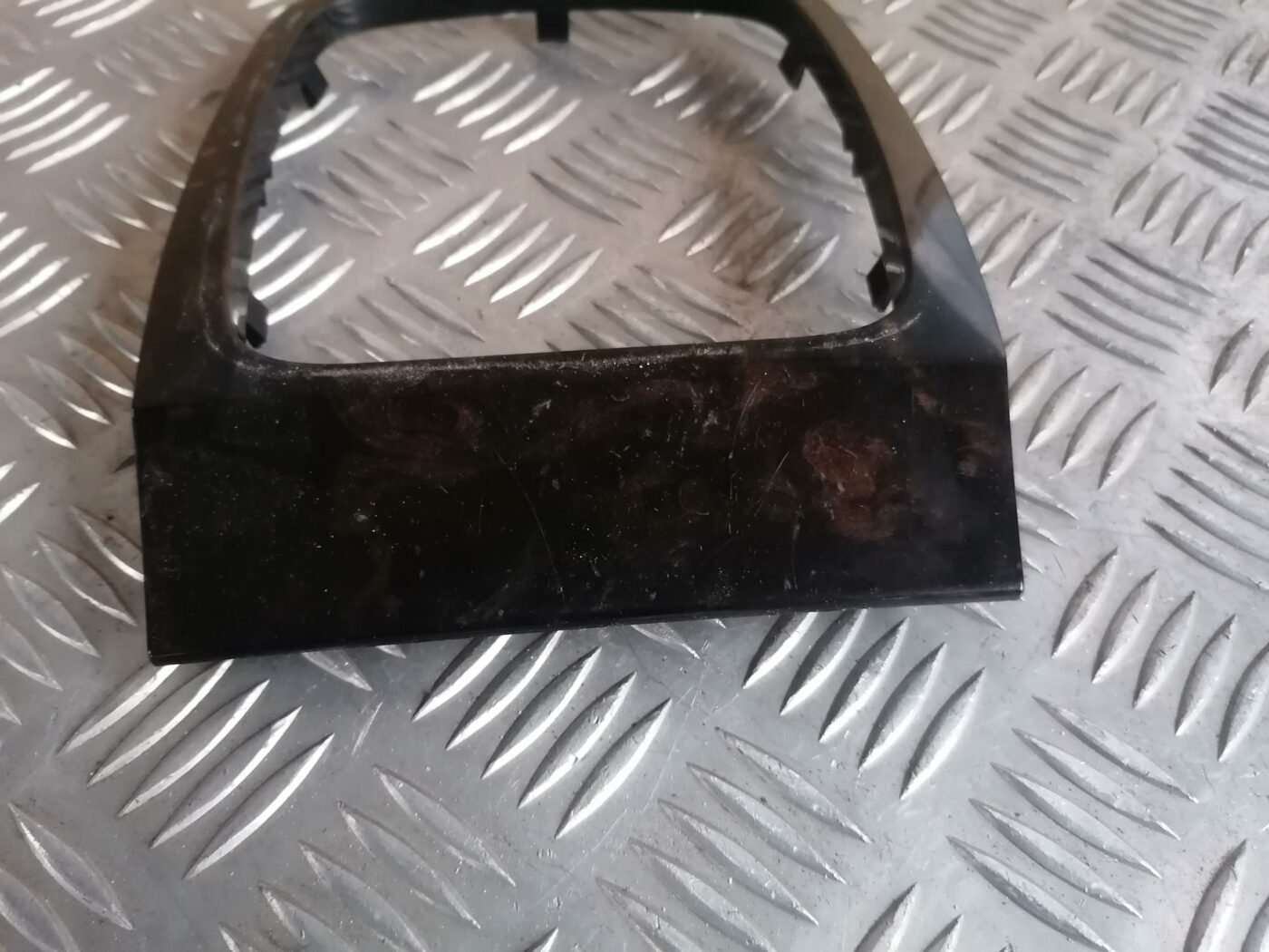 Dekoratīvs rāmis pārnesumu selektoram priekš FORD MONDEO 2007