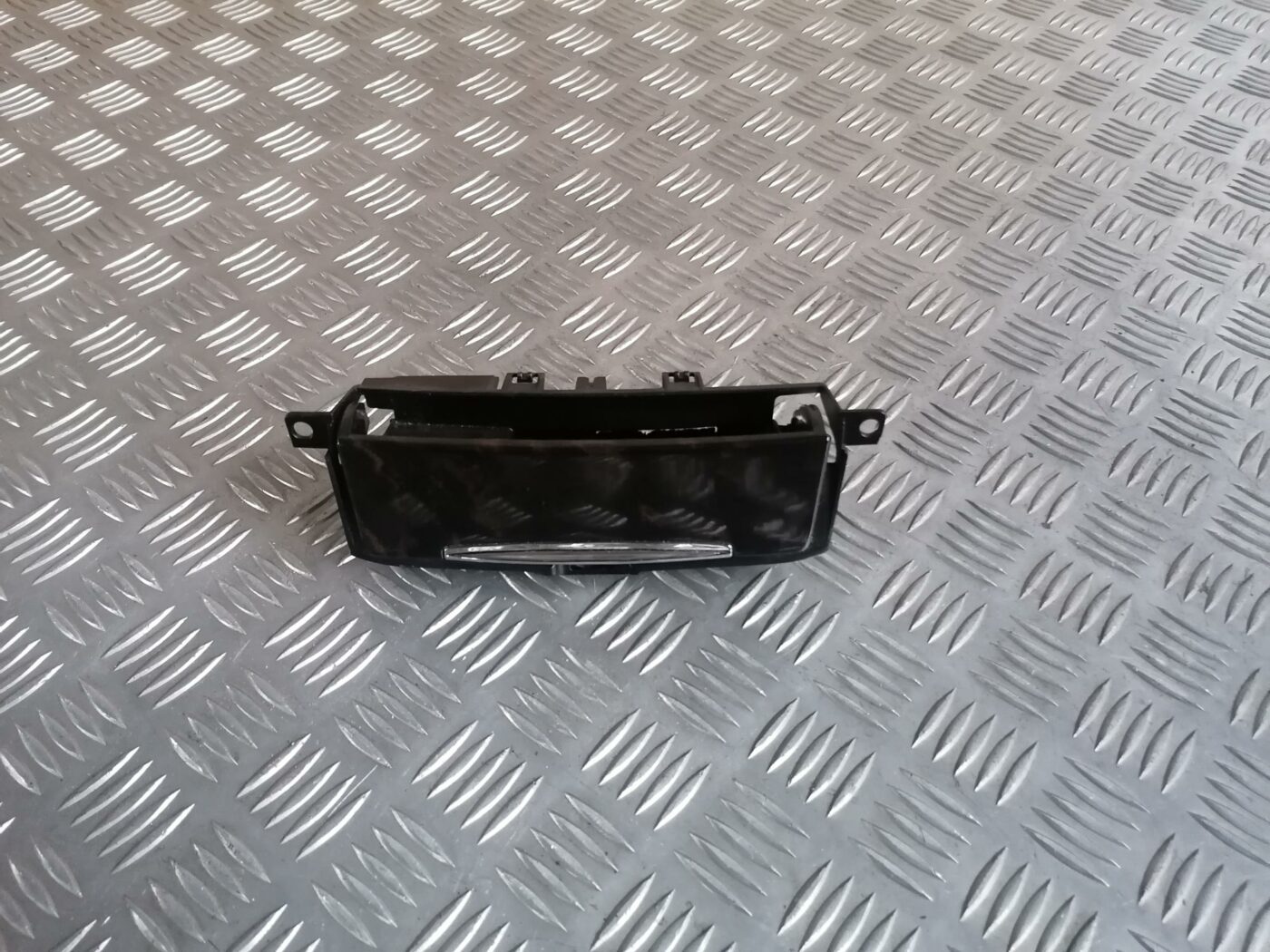 Pelnu trauks priekš FORD MONDEO 2007 1 Pelnu trauks priekš FORD MONDEO 2007