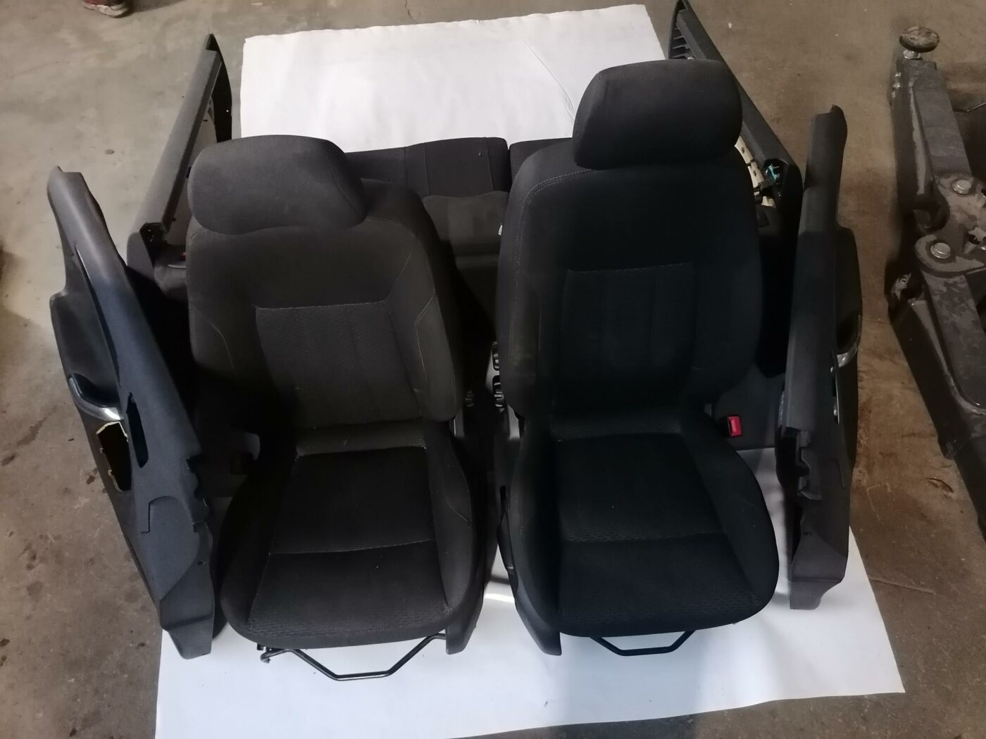 Sēdekļu komplekts priekš FORD MONDEO 2007 1 Sēdekļu komplekts priekš FORD MONDEO 2007