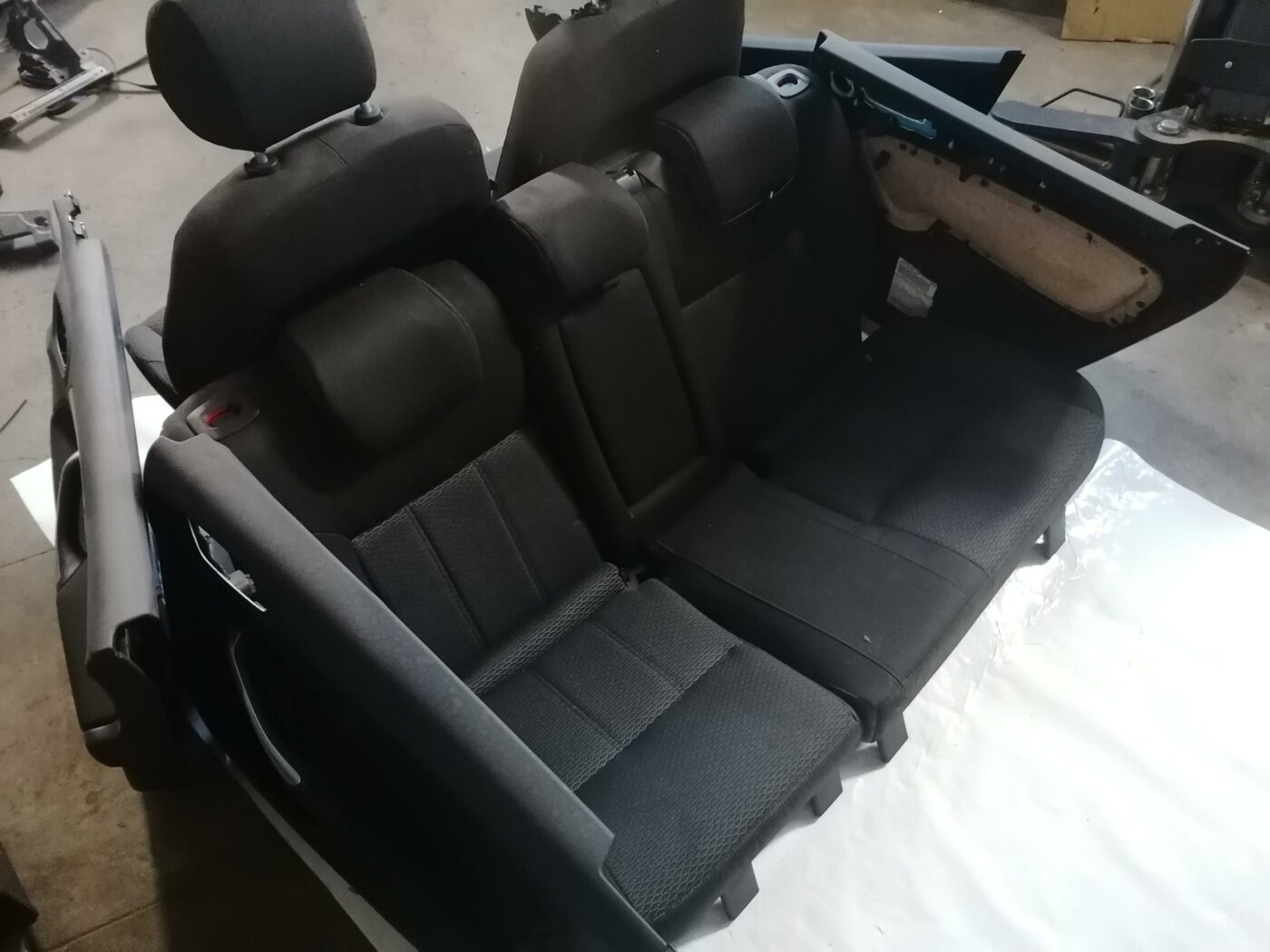 Sēdekļu komplekts priekš FORD MONDEO 2007 4 Sēdekļu komplekts priekš FORD MONDEO 2007