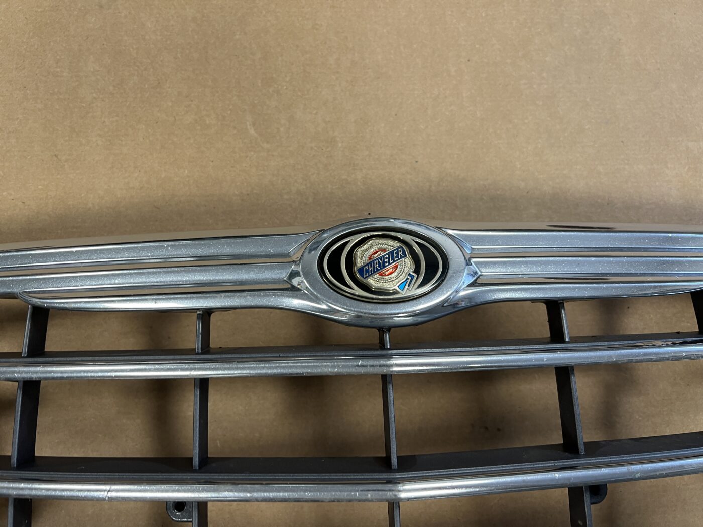 Bufera reste priekš CHRYSLER SEBRING 2006