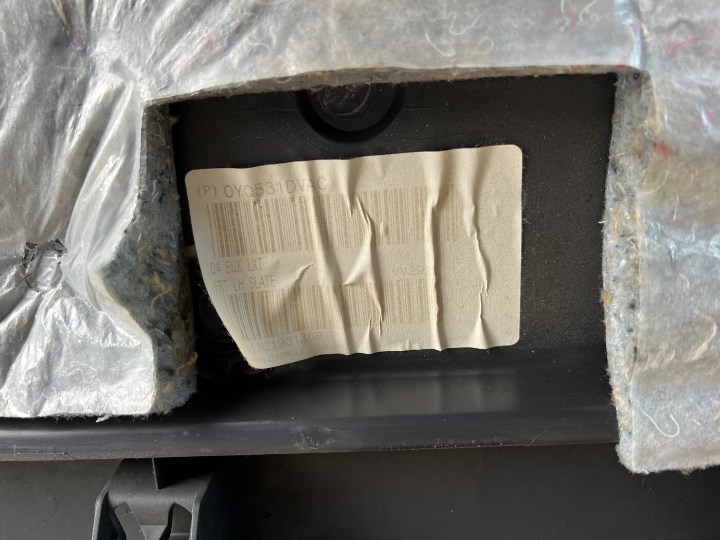 Priekšējo kreiso durvju apdare priekš CHRYSLER SEBRING 2006