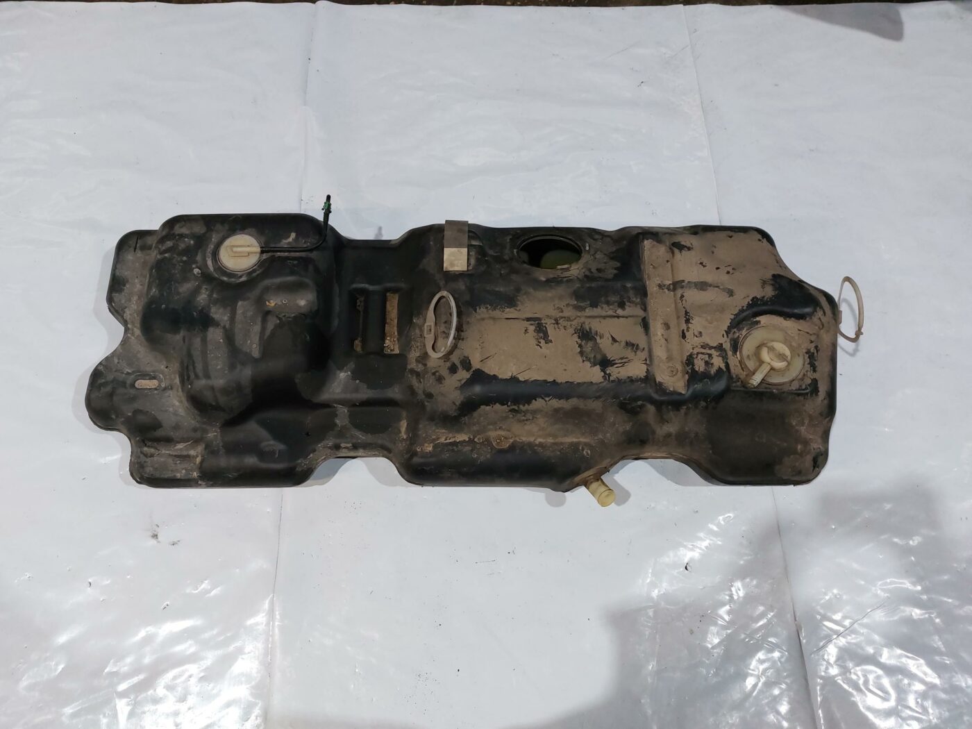 Degvielas tvertne priekš CHRYSLER VOYAGER 2006