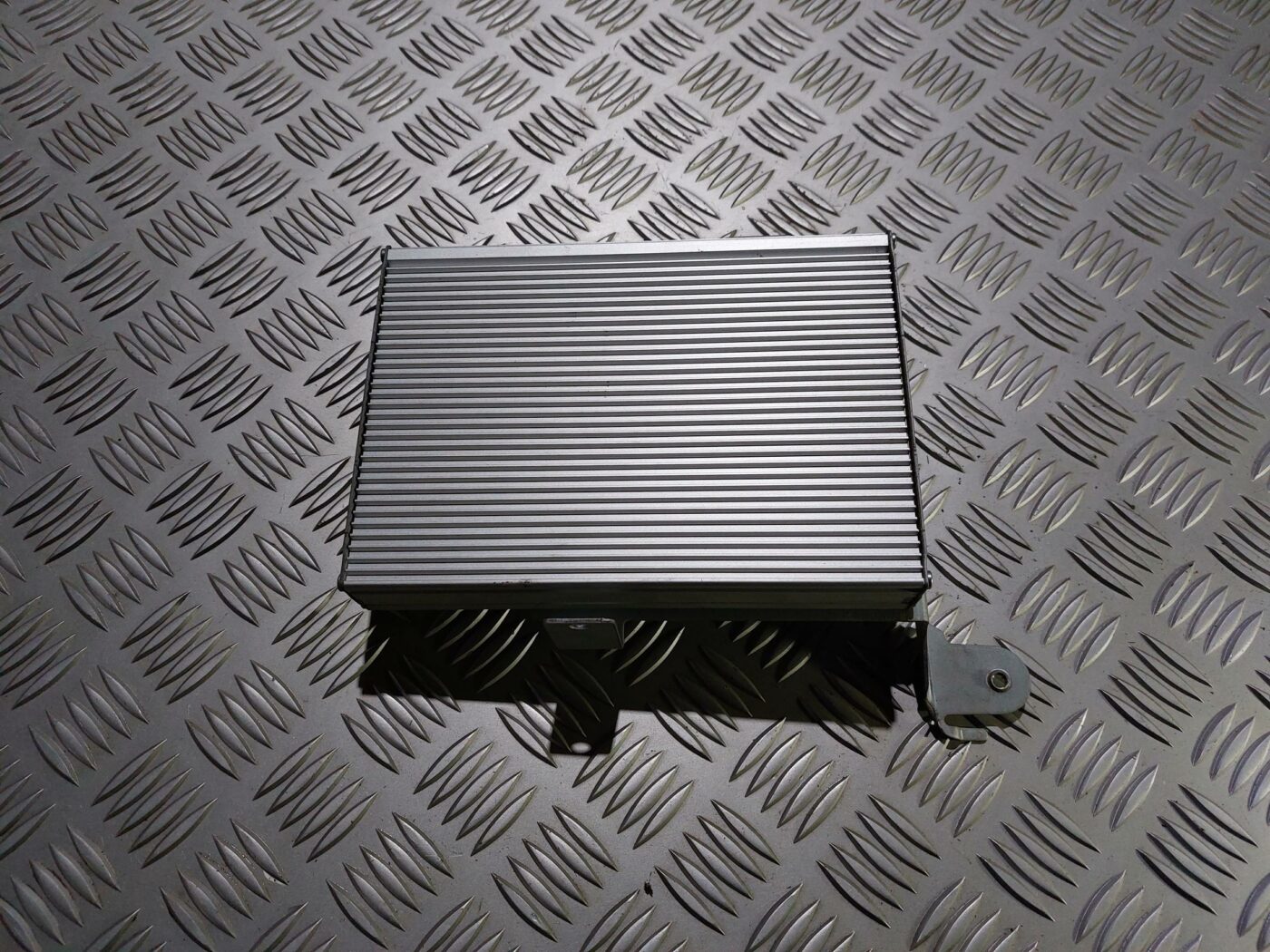 Audio pastiprinātāja bloks priekš CHRYSLER VOYAGER 2006