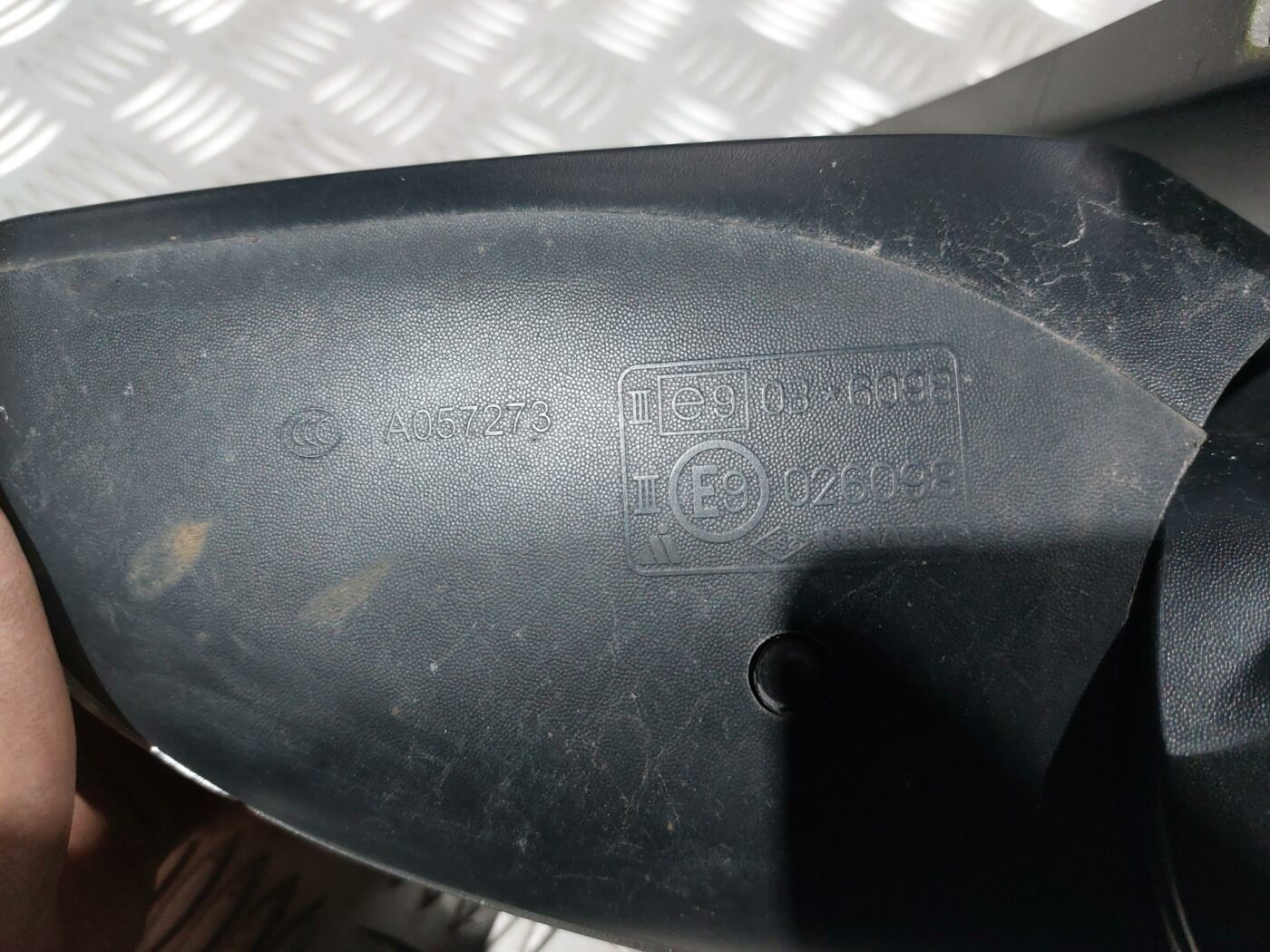 Ārējais spogulis, pa kreisi priekš RENAULT LAGUNA 2011