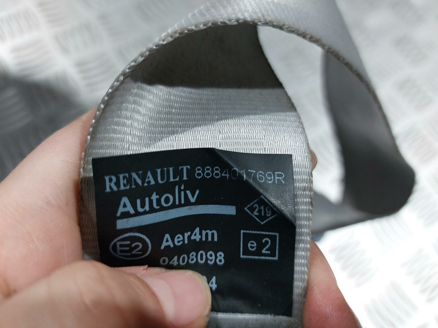 Aizmugurējā kreisa drošības josta priekš RENAULT LAGUNA 2011