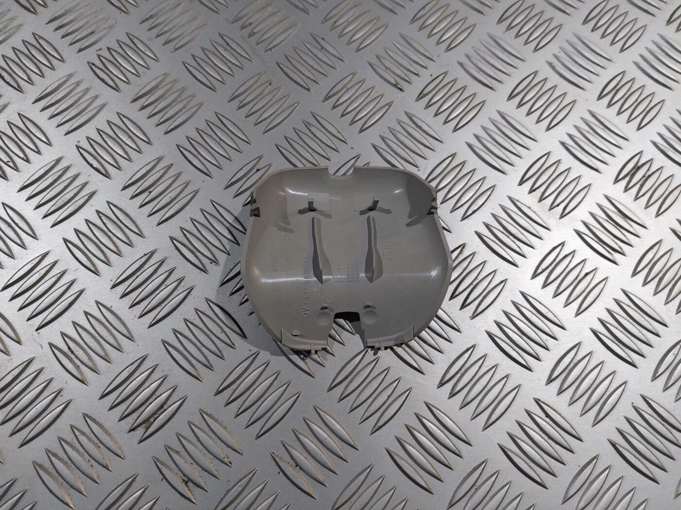 Atpakaļskata spoguļa apdare (salonā) priekš RENAULT LAGUNA 2011 2 Atpakaļskata spoguļa apdare (salonā) priekš RENAULT LAGUNA 2011