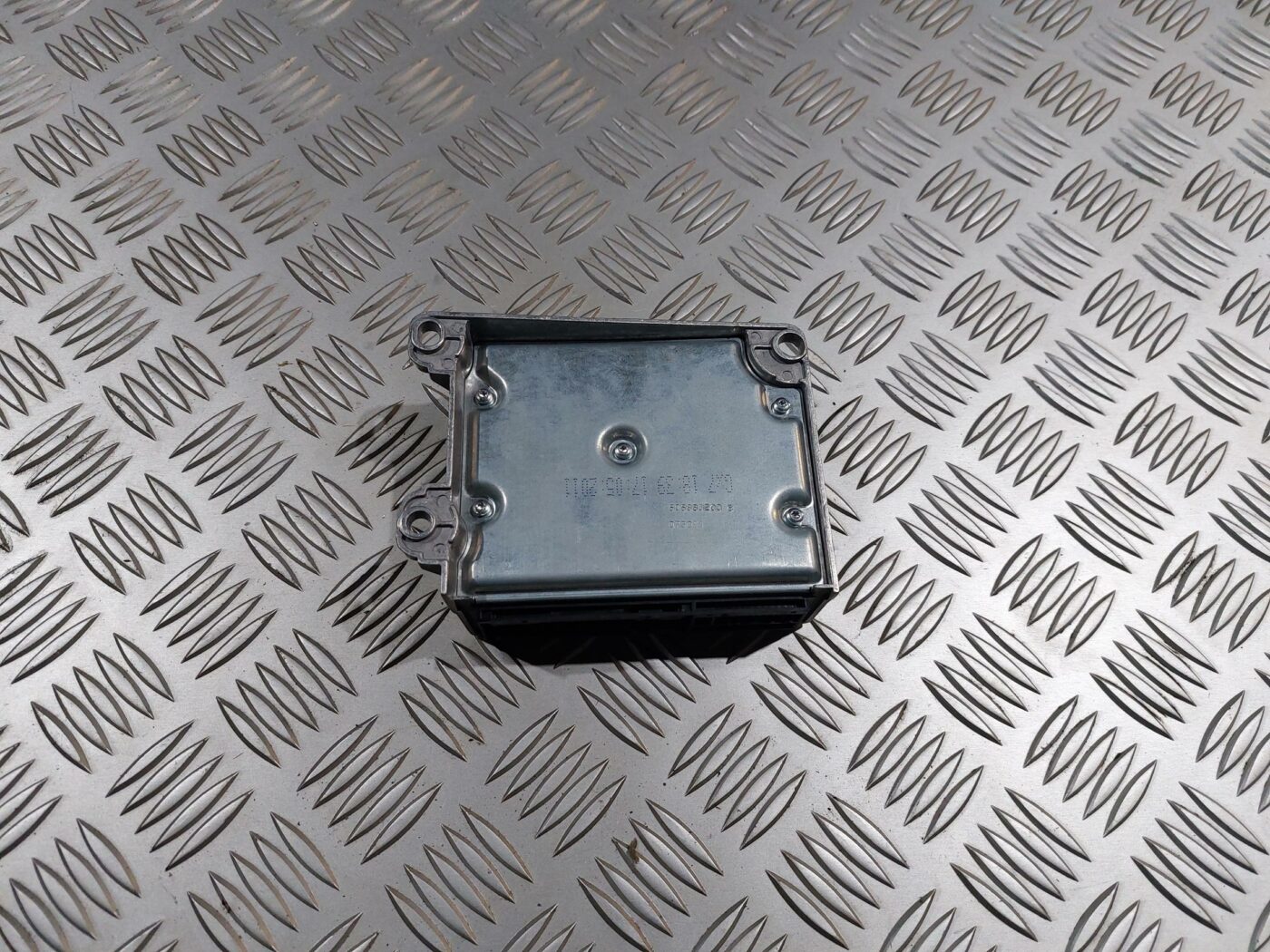 Drošības spilvena vadības bloks priekš RENAULT LAGUNA 2011 2 Drošības spilvena vadības bloks priekš RENAULT LAGUNA 2011