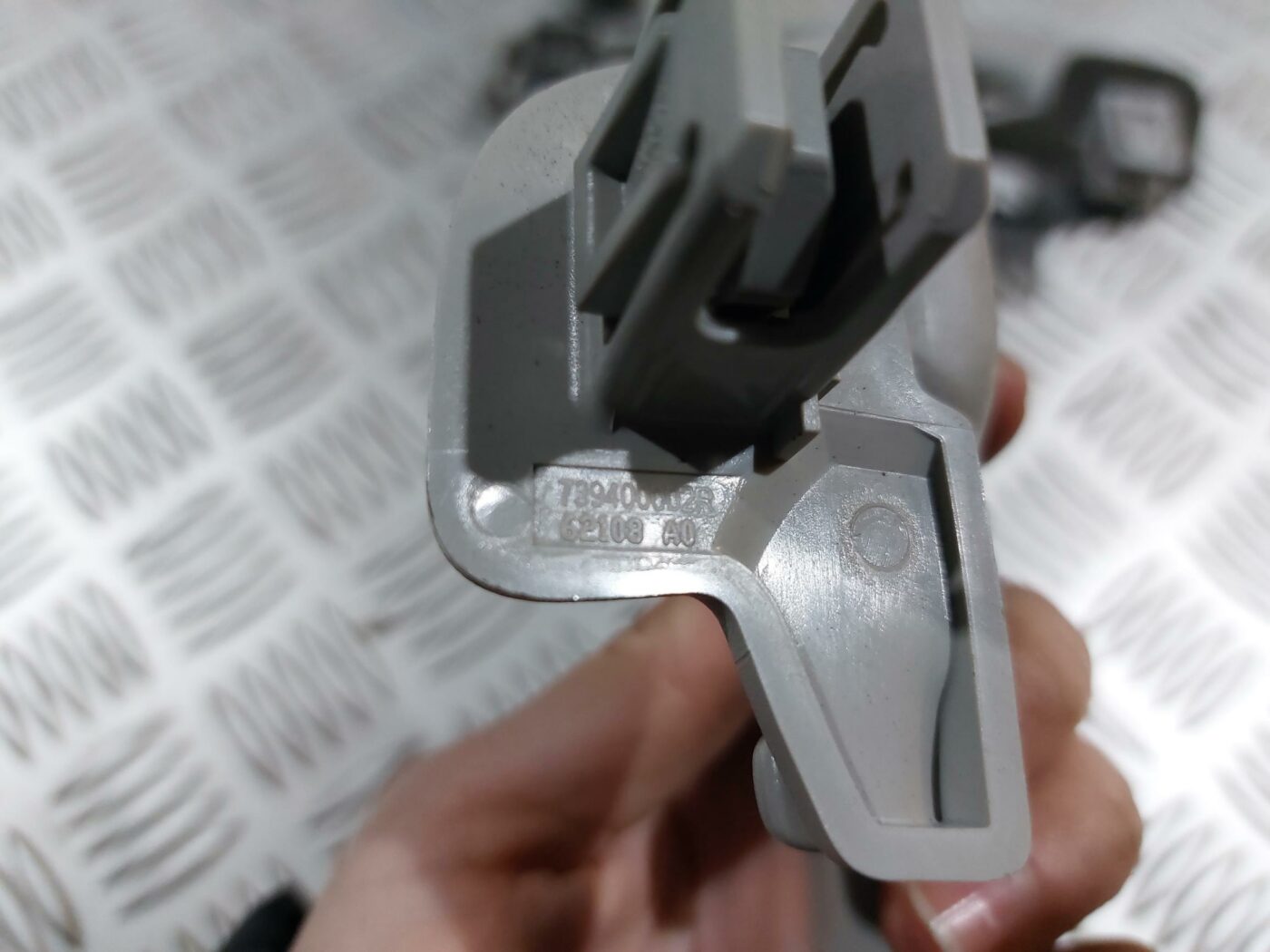 Salona rokturis griestos priekš RENAULT LAGUNA 2011 2 Salona rokturis griestos priekš RENAULT LAGUNA 2011