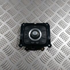 Multimēdijas vadības bloks priekš RENAULT LAGUNA 2011