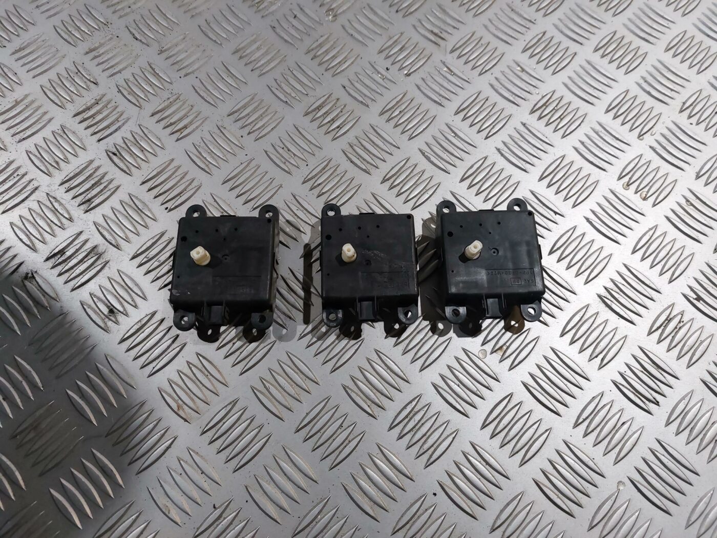 Apsildes sistēmas aktuators priekš RENAULT LAGUNA 2011 2 Apsildes sistēmas aktuators priekš RENAULT LAGUNA 2011