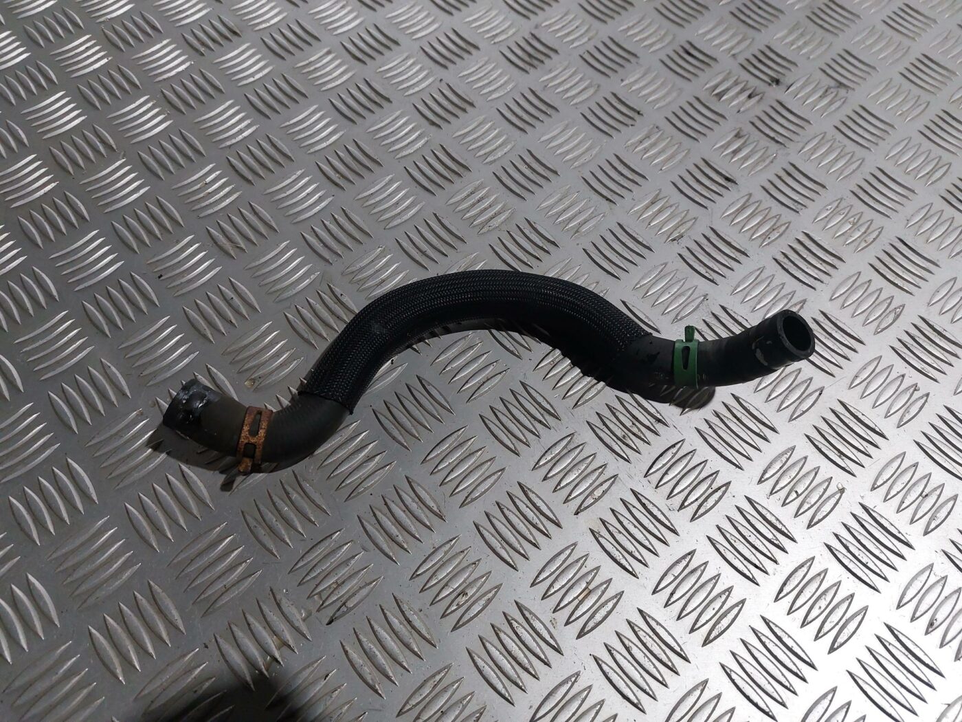 Dzesēšanas caurule priekš RENAULT LAGUNA 2011