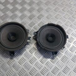 Durvju skaļrunis, apakšā priekš VOLVO S40 2004 Black