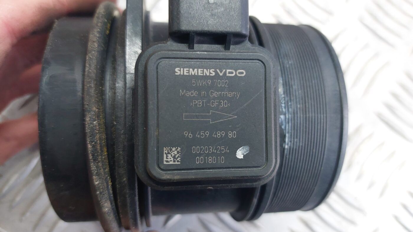 Gaisa plūsmas mērītājs priekš VOLVO S40 2004 Black 3 Gaisa plūsmas mērītājs priekš VOLVO S40 2004 Black