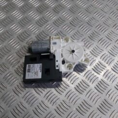 Elektrisko stiklu motors priekš VOLVO S40 2004 Black