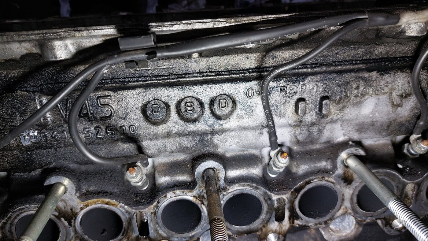 Dzinējs priekš VOLVO S40 2004 Black