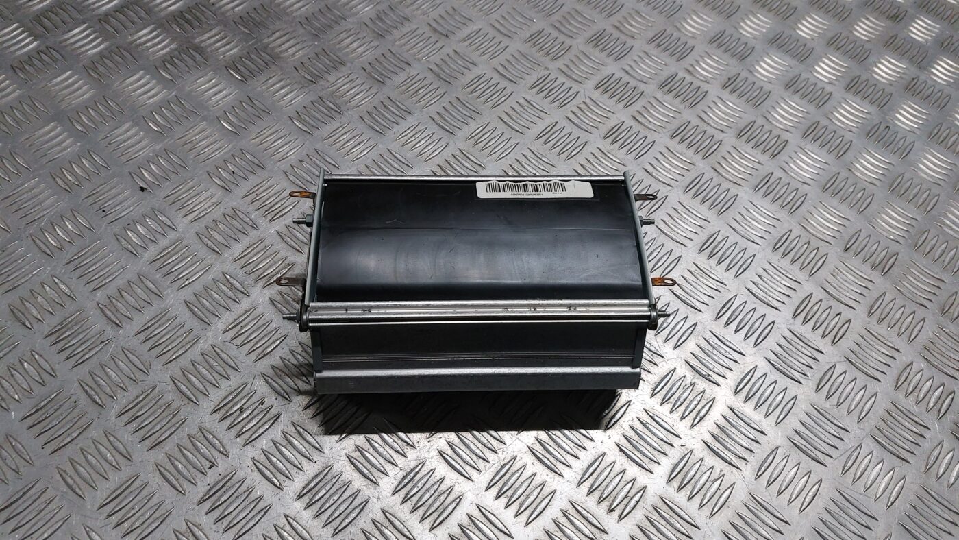 Mērinstrumentu paneļa drošības spilvens priekš MITSUBISHI COLT 2007