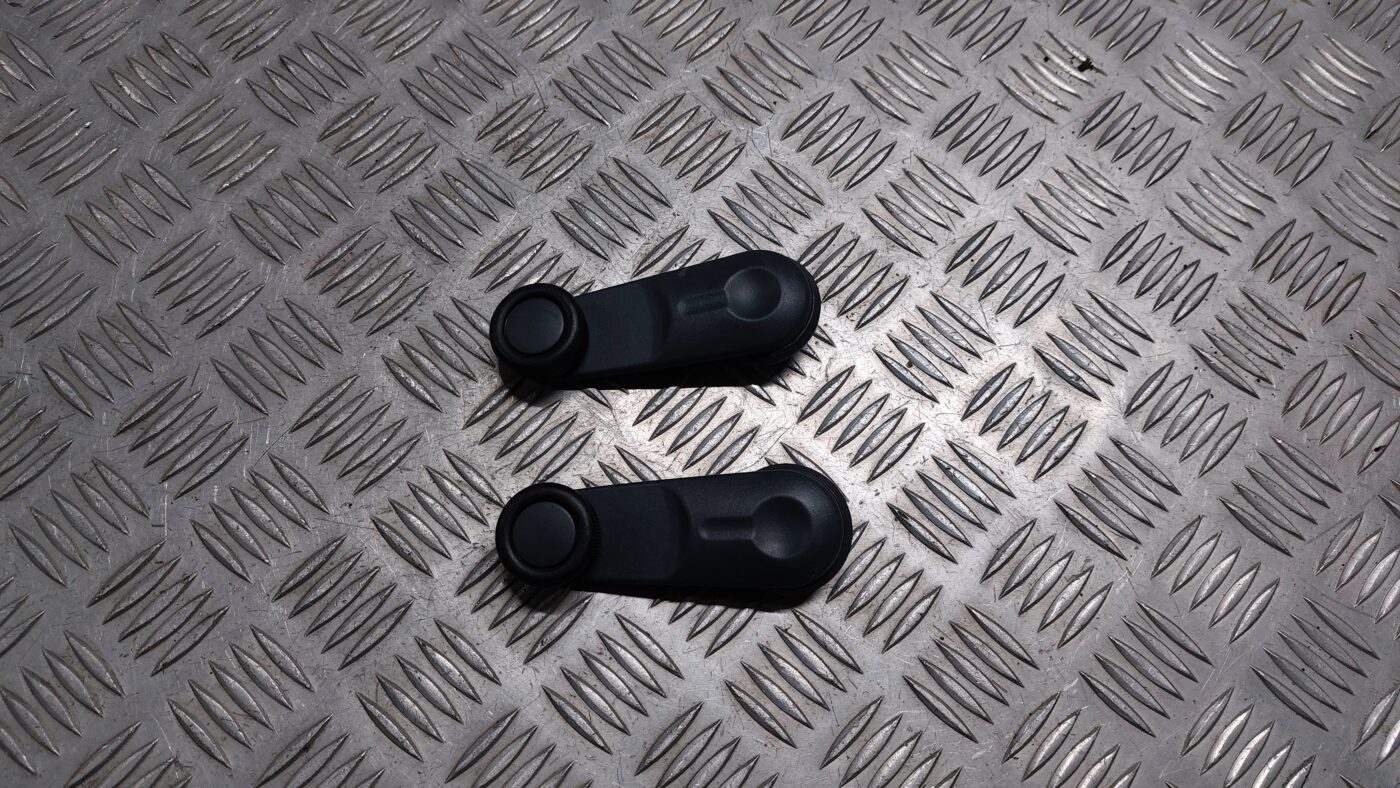 Stikla pacelšanas rokturis priekš MITSUBISHI COLT 2007