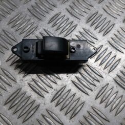 Stikla pacelšanas poga priekš MITSUBISHI COLT 2007