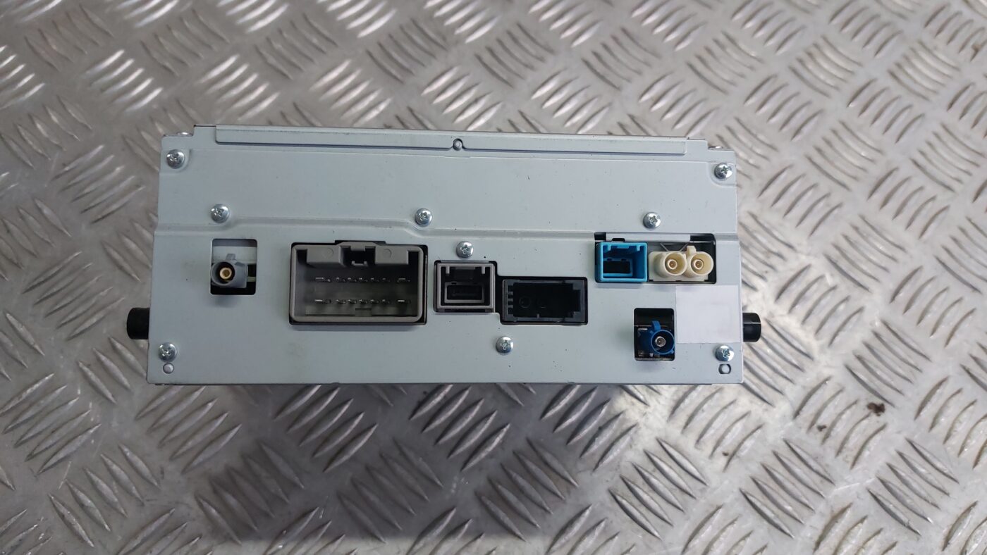 CD/DVD/Navigācijas bloks priekš VOLVO V60 2012 3 CD/DVD/Navigācijas bloks priekš VOLVO V60 2012