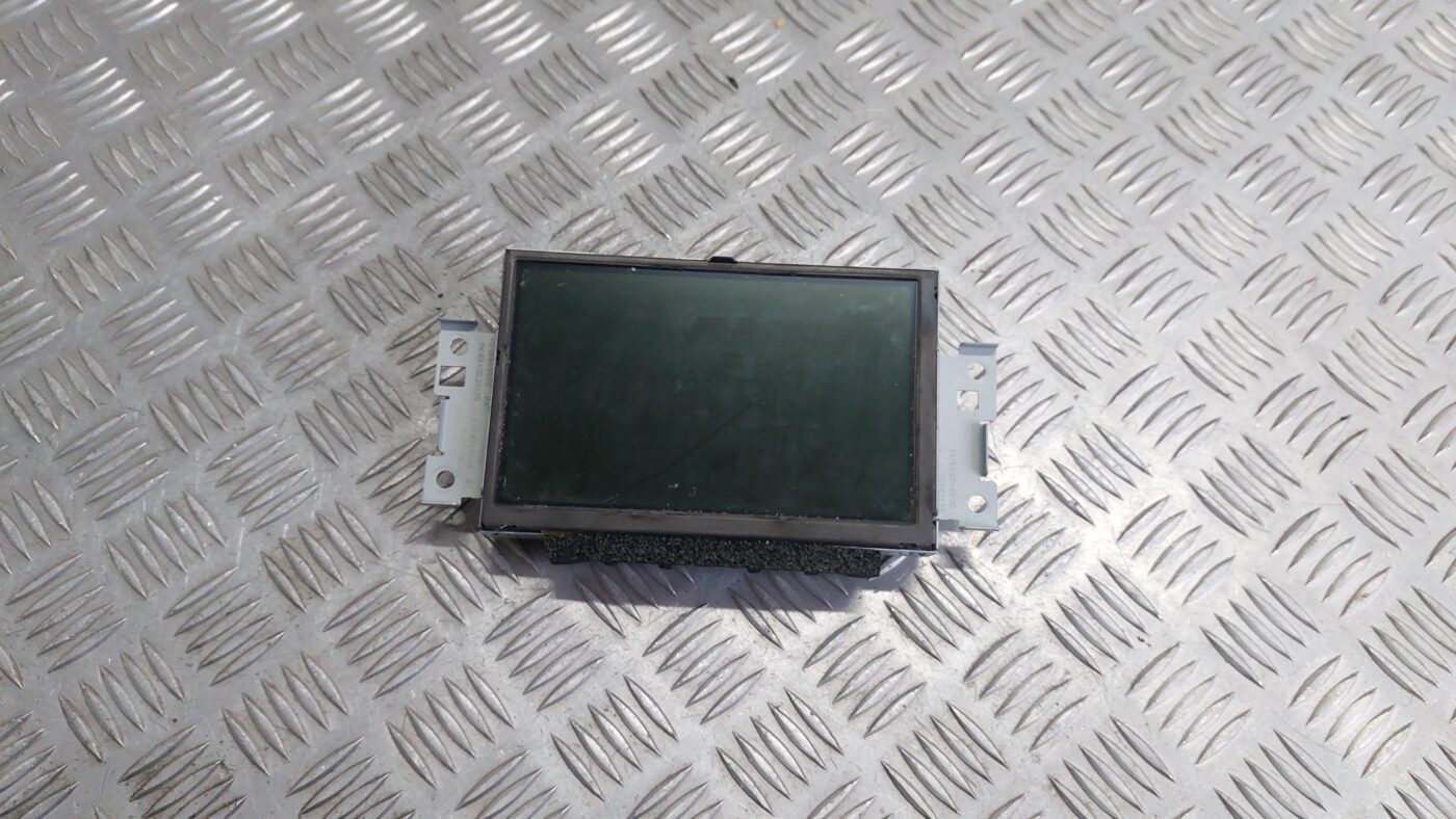 Displejs priekš VOLVO V60 2012 1 Displejs priekš VOLVO V60 2012