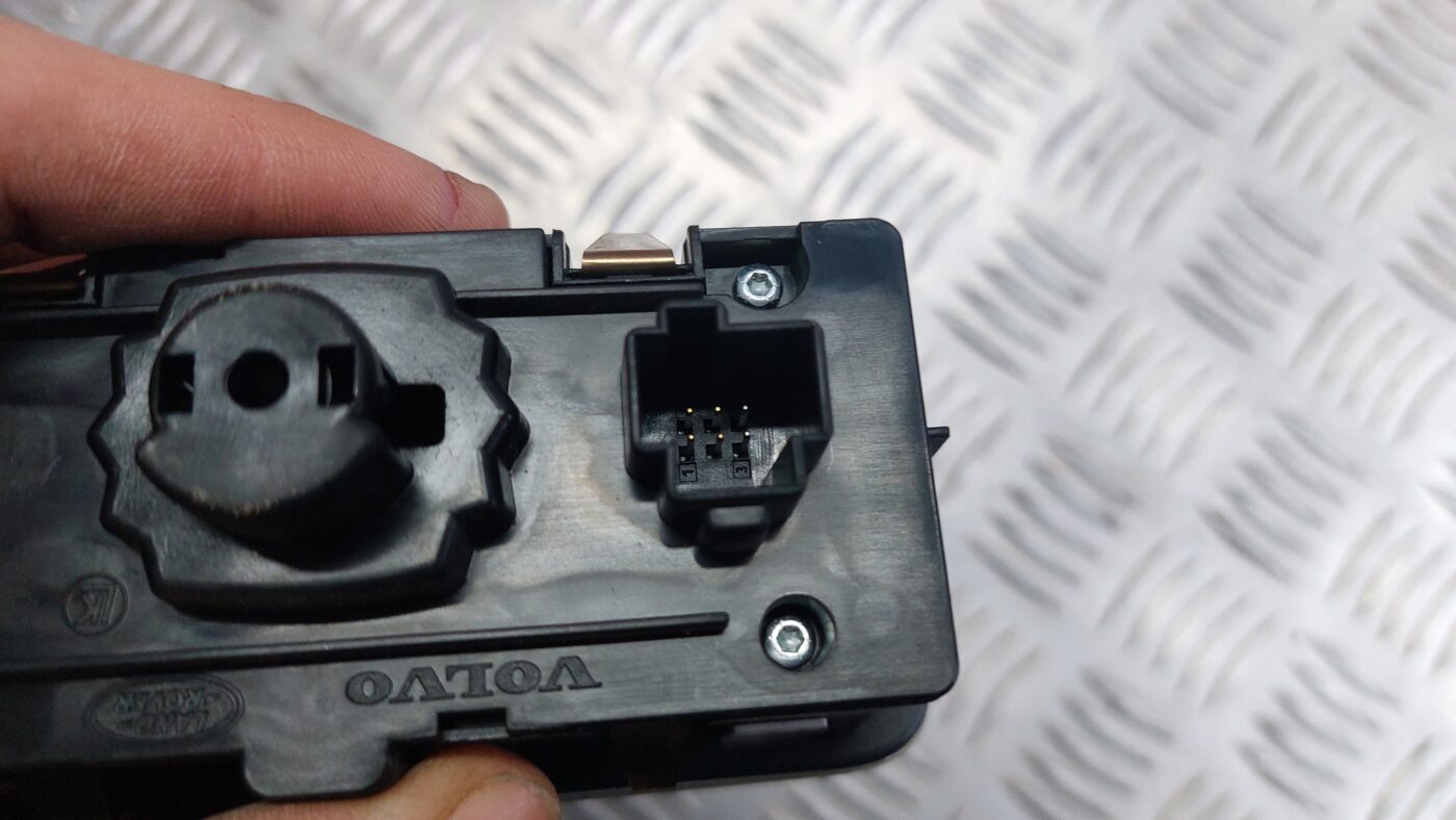 Gaismas slēdzis priekš VOLVO V60 2012 3 Gaismas slēdzis priekš VOLVO V60 2012