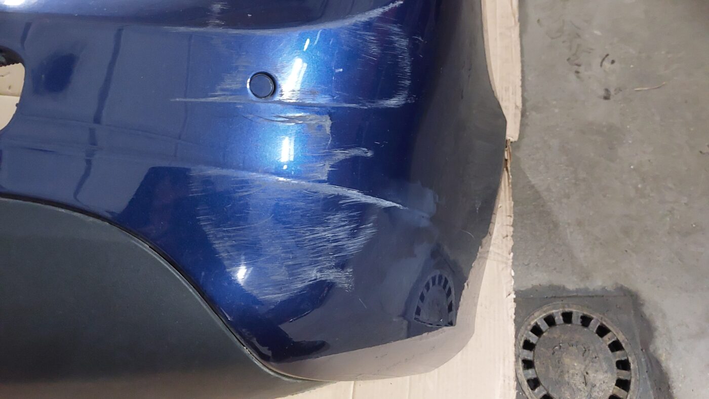 Aizmugures buferis priekš VOLVO V60 2012 2 Aizmugures buferis priekš VOLVO V60 2012