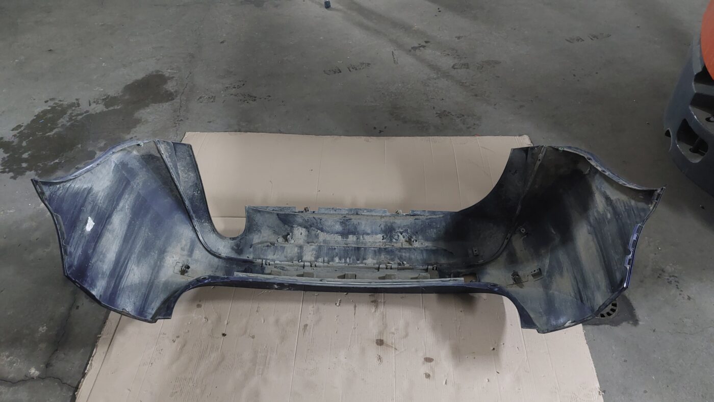 Aizmugures buferis priekš VOLVO V60 2012 3 Aizmugures buferis priekš VOLVO V60 2012