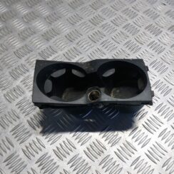 Krūzes turētājs priekš VOLVO V60 2012