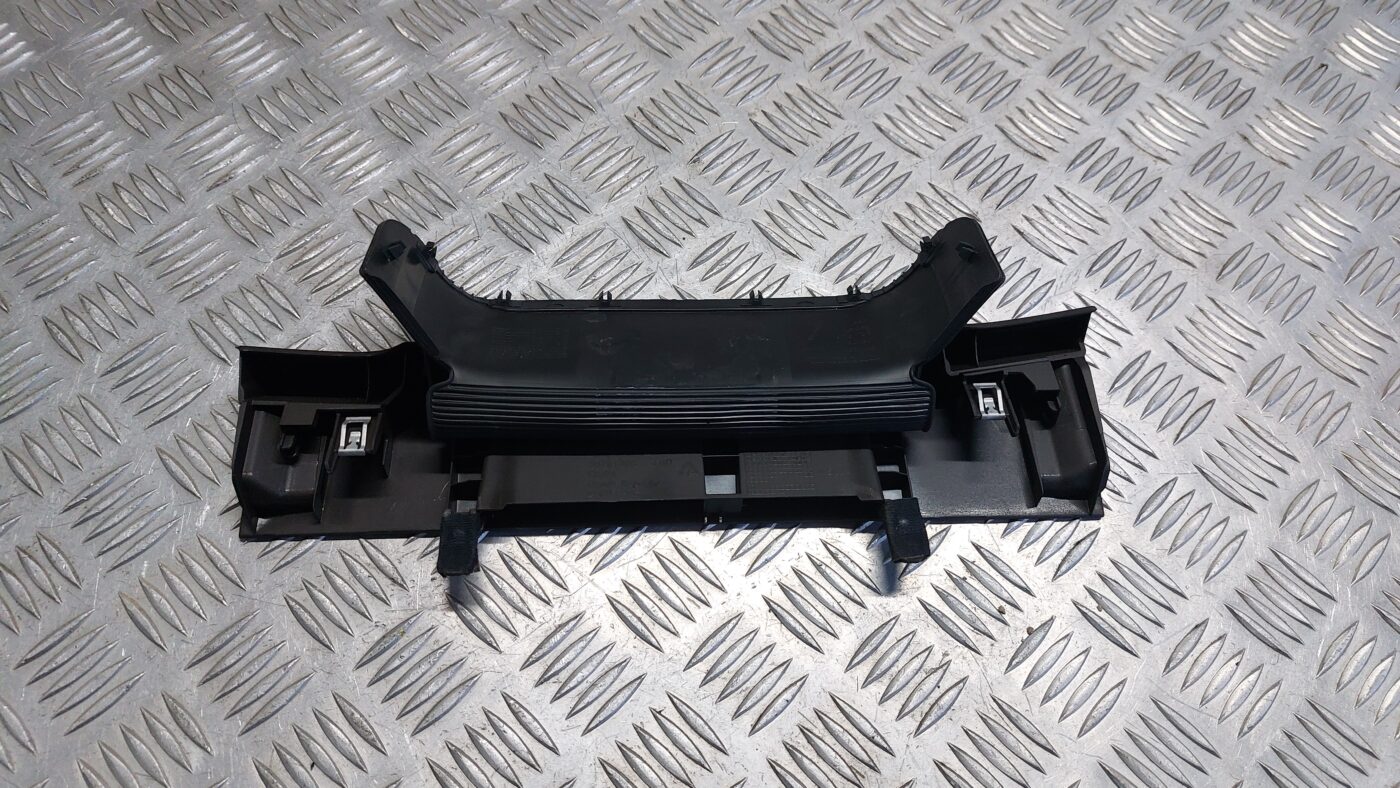 Stūres statnes putekļu aizsargs (salonā) priekš VOLVO V60 2012