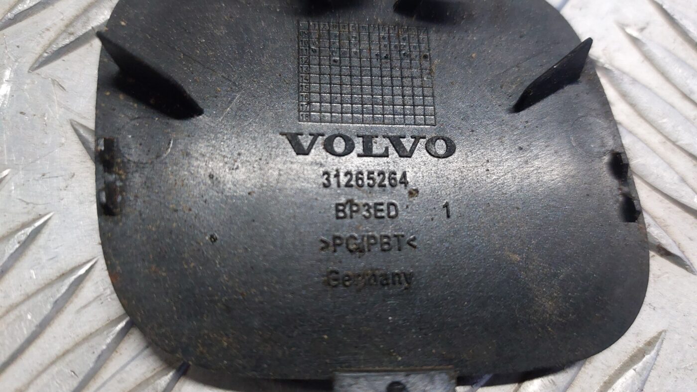 Priekšēja bufera vilkšanas āķa vāks priekš VOLVO V60 2012