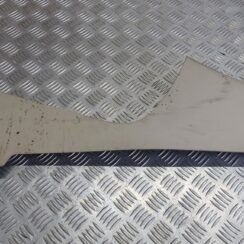 Centrālās konsoles (apdares) sānu panelis priekš VOLVO V60 2012