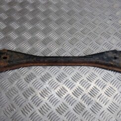 Dzinēja kronšteins priekš VOLVO V60 2012