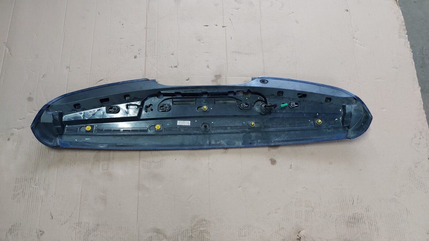 Bagāžnieka vāka spoileris priekš VOLVO V60 2012