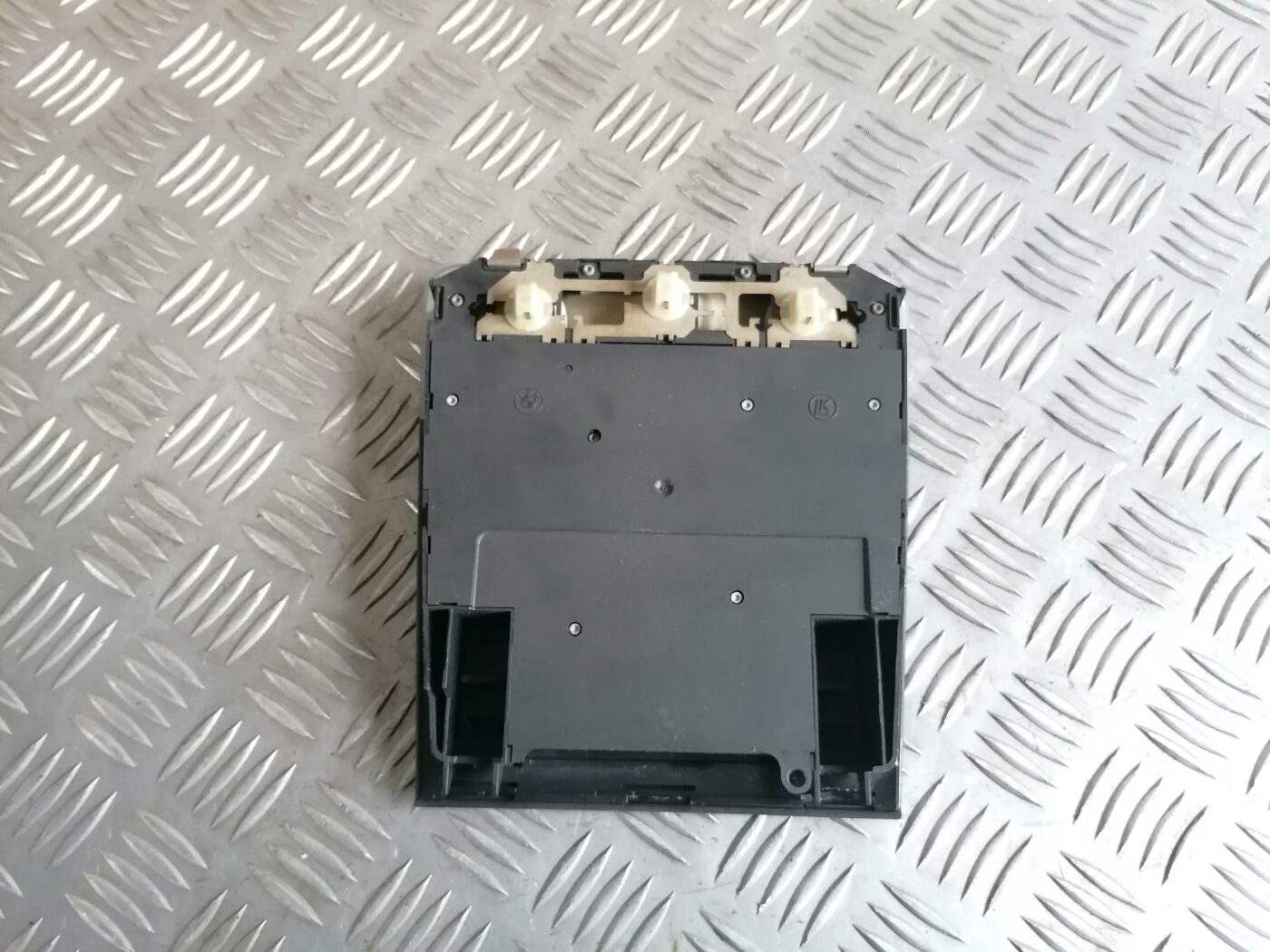 Salona apgaismojuma panelis priekš BMW 123 E87 2008 BLACK