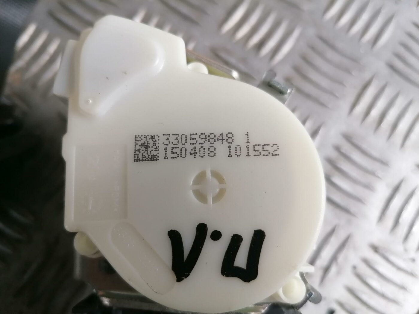 Priekšējā kreisā drošības josta priekš BMW 123 E87 2008 BLACK 2 Priekšējā kreisā drošības josta priekš BMW 123 E87 2008 BLACK