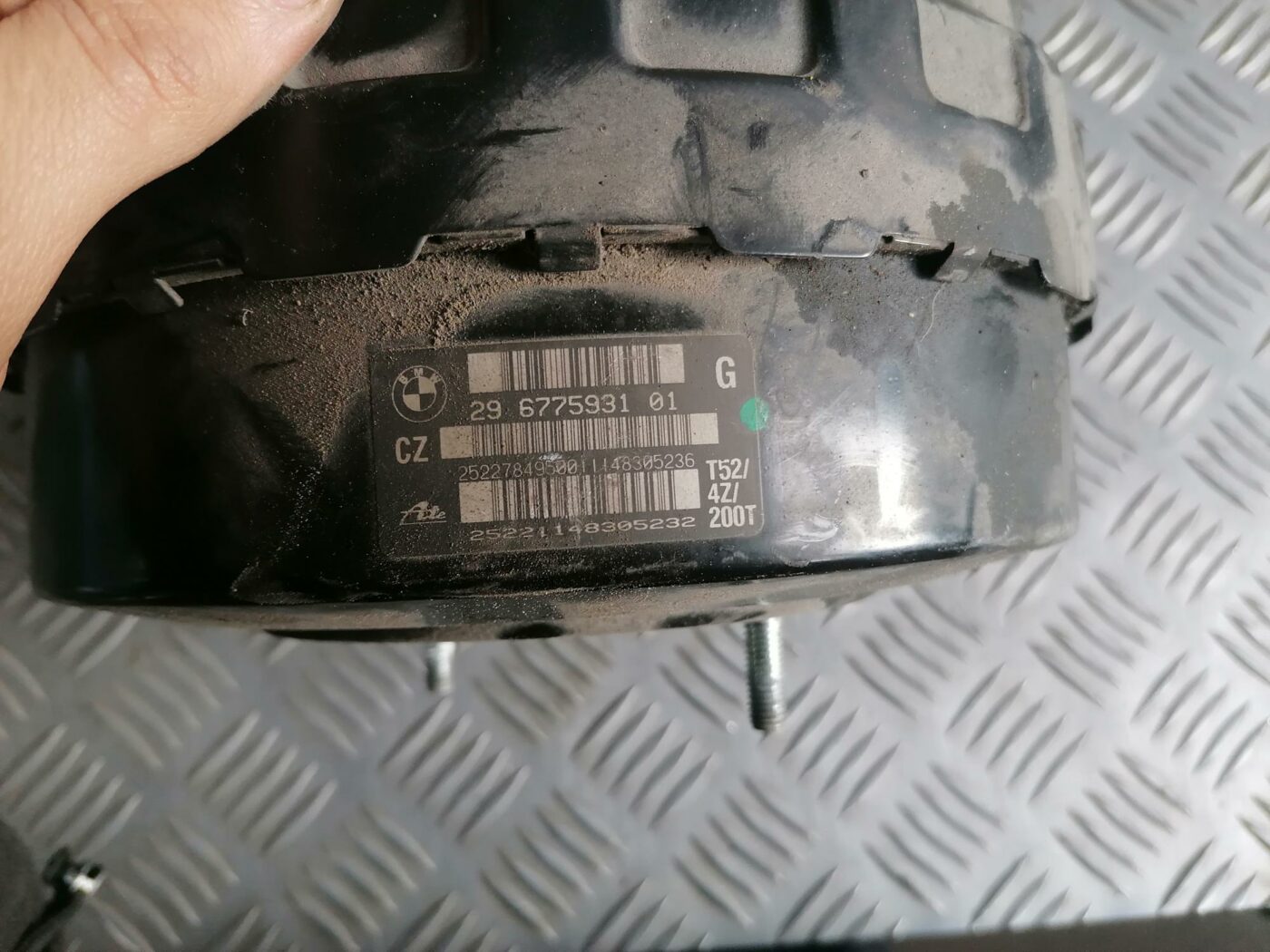 Vakuuma bremžu pastiprinātājs priekš BMW 123 E87 2008 BLACK 3 Vakuuma bremžu pastiprinātājs priekš BMW 123 E87 2008 BLACK