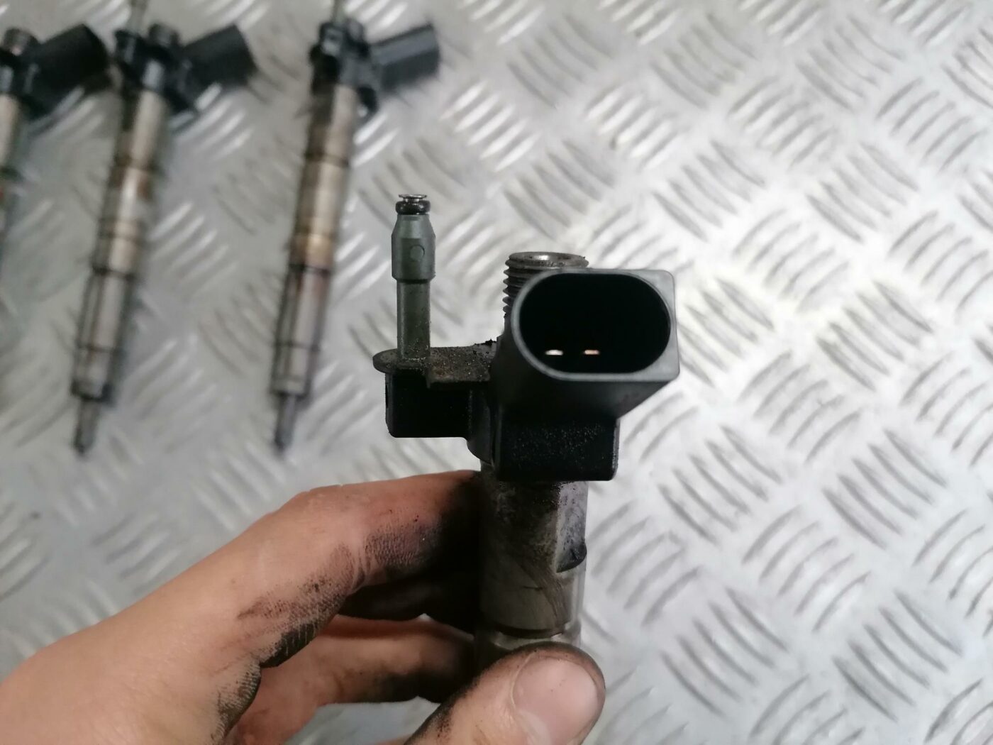 Degvielas smidzinātājs priekš BMW 123 E87 2008 BLACK 2 Degvielas smidzinātājs priekš BMW 123 E87 2008 BLACK