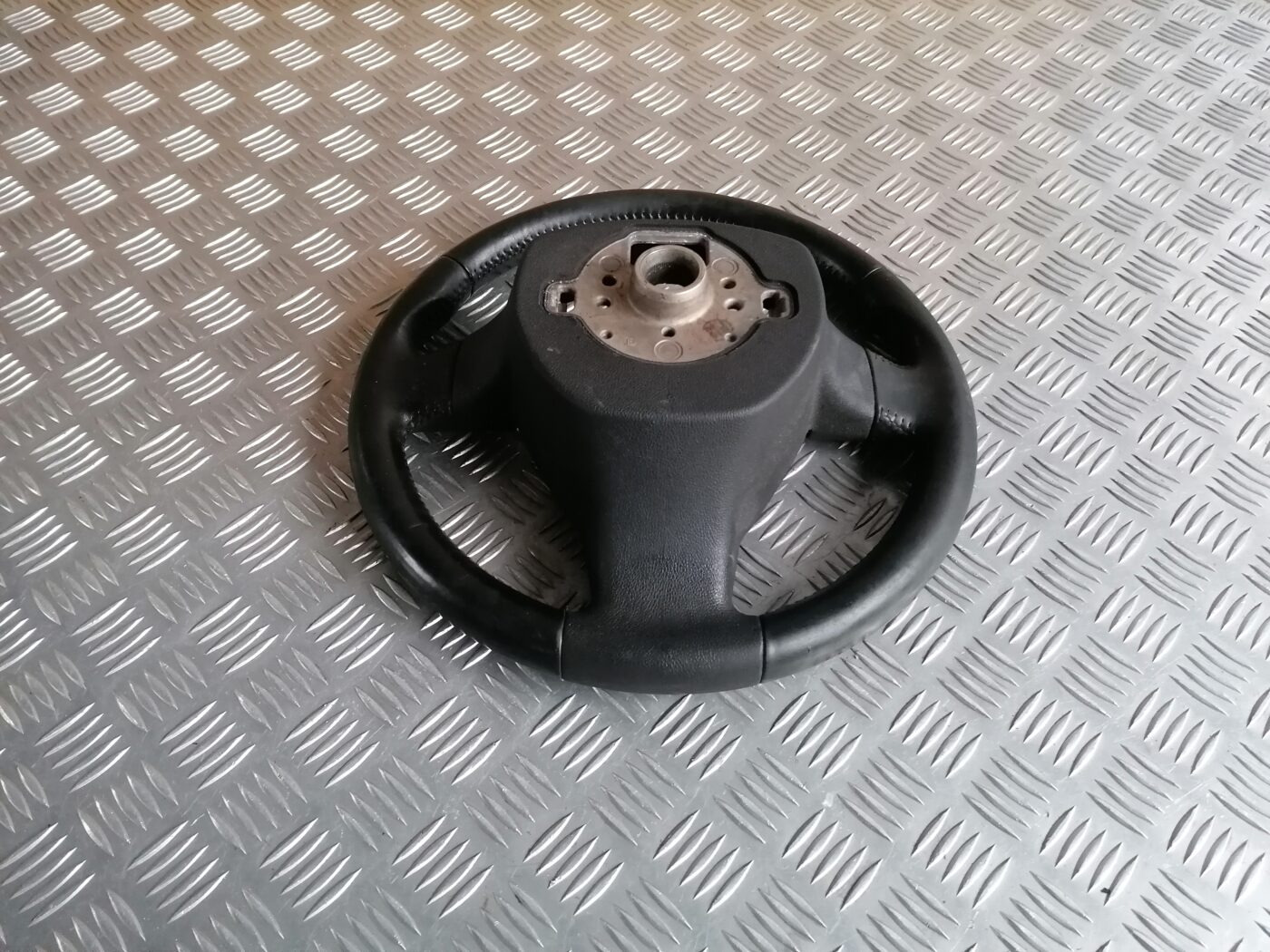 Stūre priekš ŠKODA OCTAVIA 2006