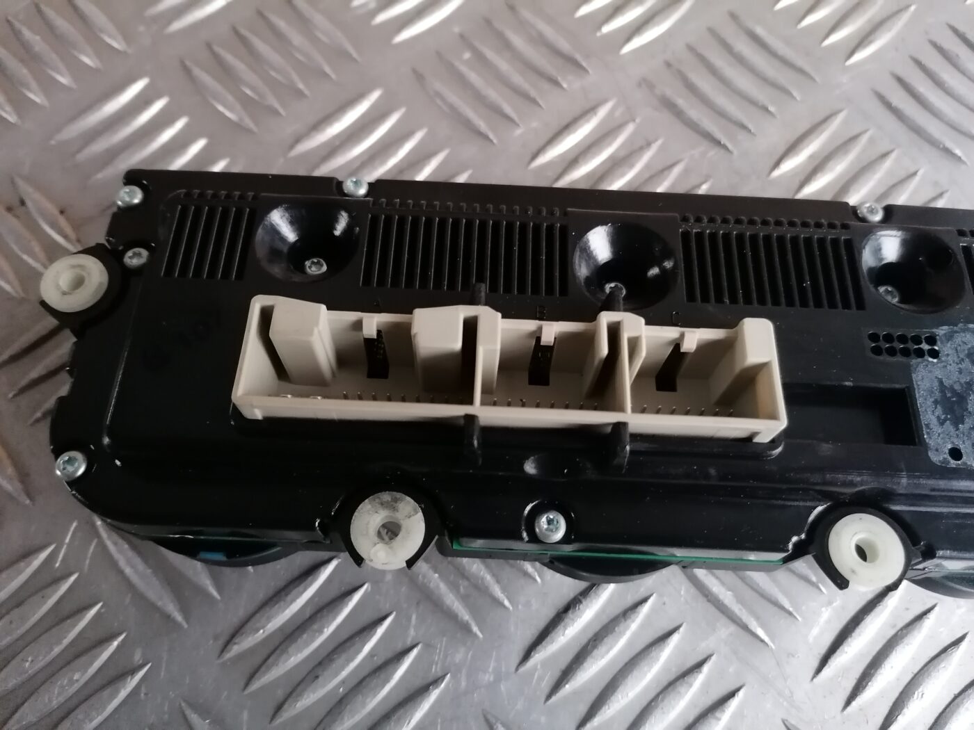 Klimata kontroles bloks priekš ŠKODA OCTAVIA 2006 4 Klimata kontroles bloks priekš ŠKODA OCTAVIA 2006