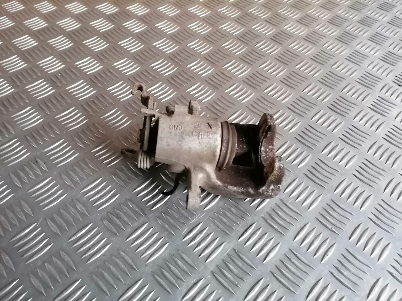 Aizmugurējais labais suports priekš ŠKODA OCTAVIA 2006