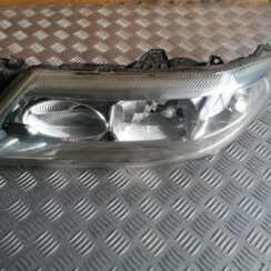 Priekšējais kreisais lukturis priekš RENAULT LAGUNA 2001-2007 8200002845