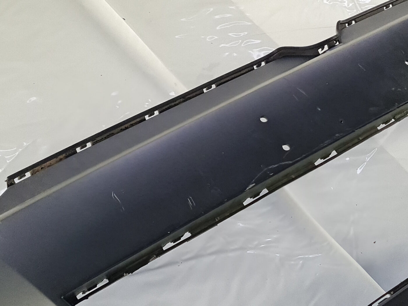 Priekšējais buferis priekš VW TOUAREG 2010-2018 7P6807221C 7P6807061E